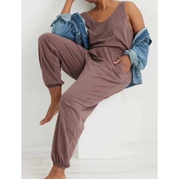 aerie Pants - Aerie Brown Sleeveless Smocked Waist Jogger Jumpsuit Size Medium
